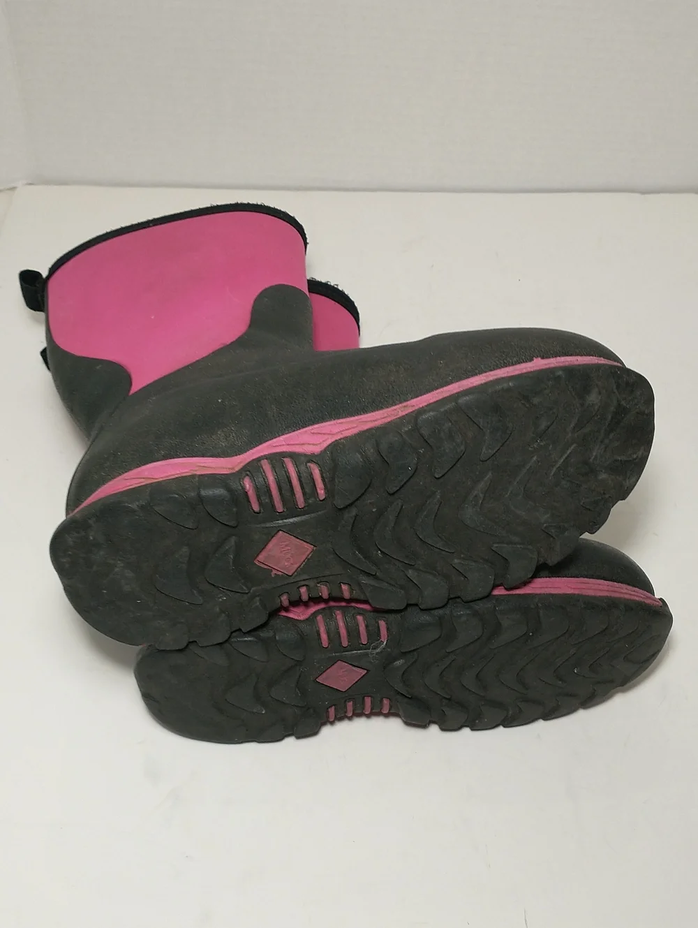 Kids Muck Boots Insulated Waterproof Winter Boots, Pink, Black, Size 3